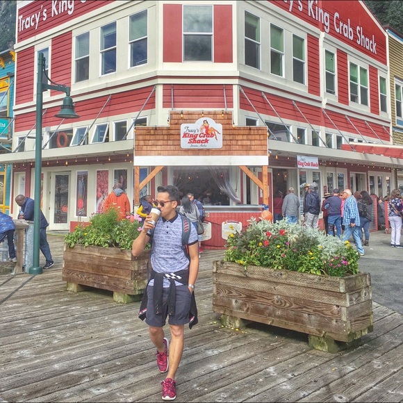 Meet your Posher, Jay - Picture 1 of 2